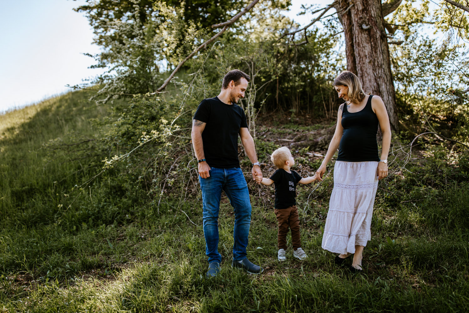 Familie Babybauch Fotos in der Natur Penzberg